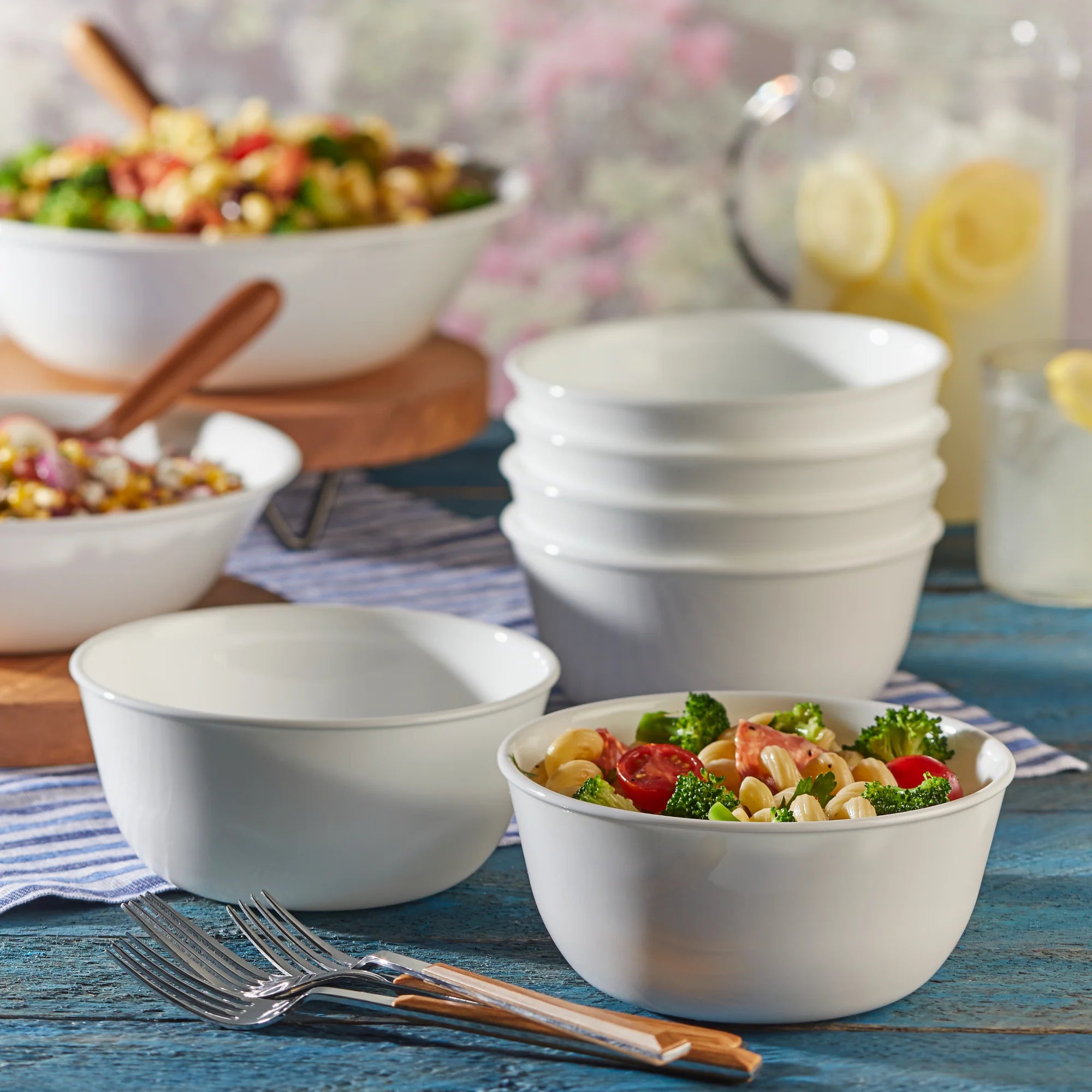 Corelle Vitrelle Winter Frost White 28-ounce Large Soup Bowls, 6-pack - Image 6