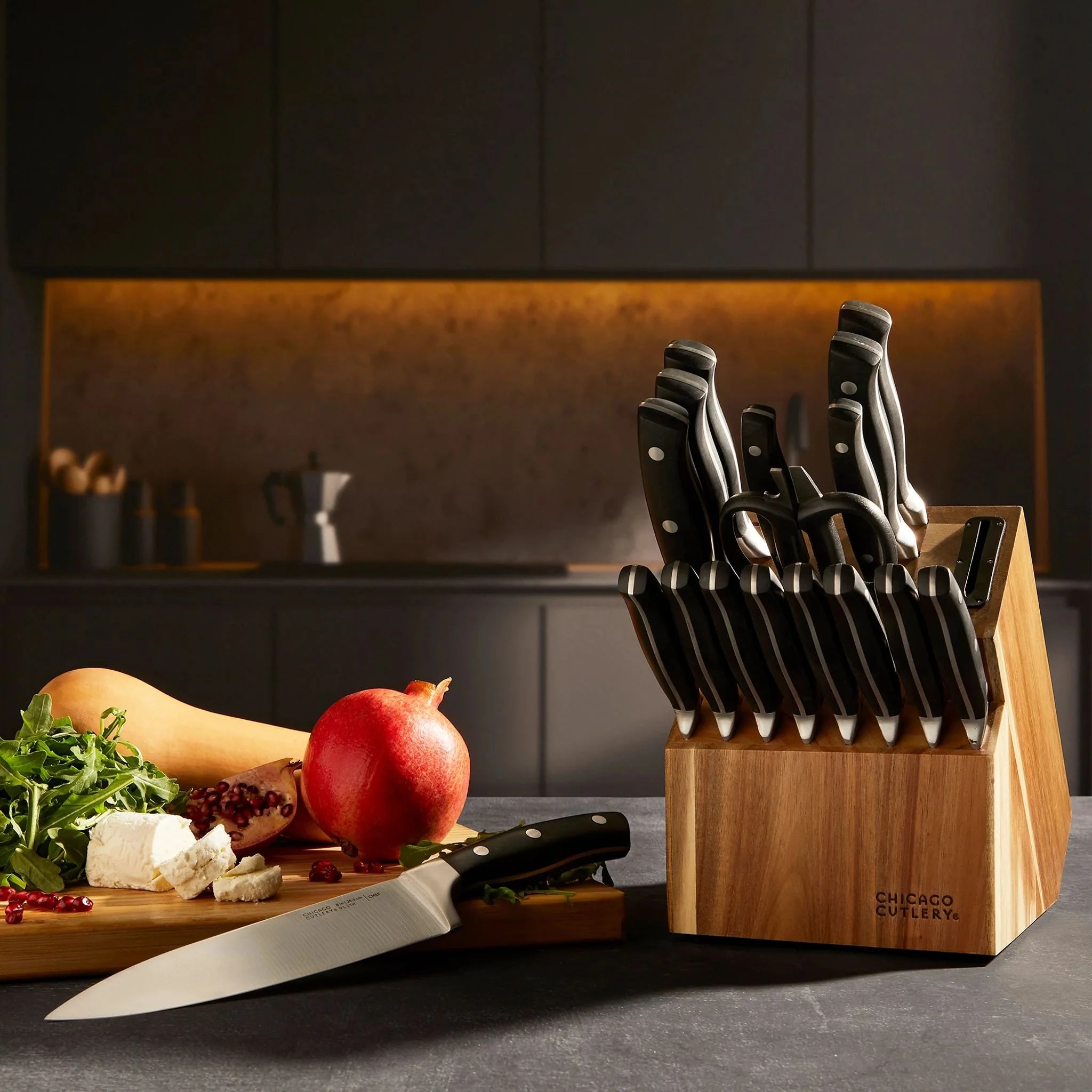 Corelle Vitrelle Insignia Classic 18-piece Block Set with Built-in Sharpener - Image 3